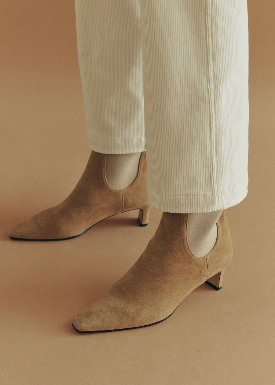 ELBORN | Vendome Leather Ankle Boots (Beige Suede)