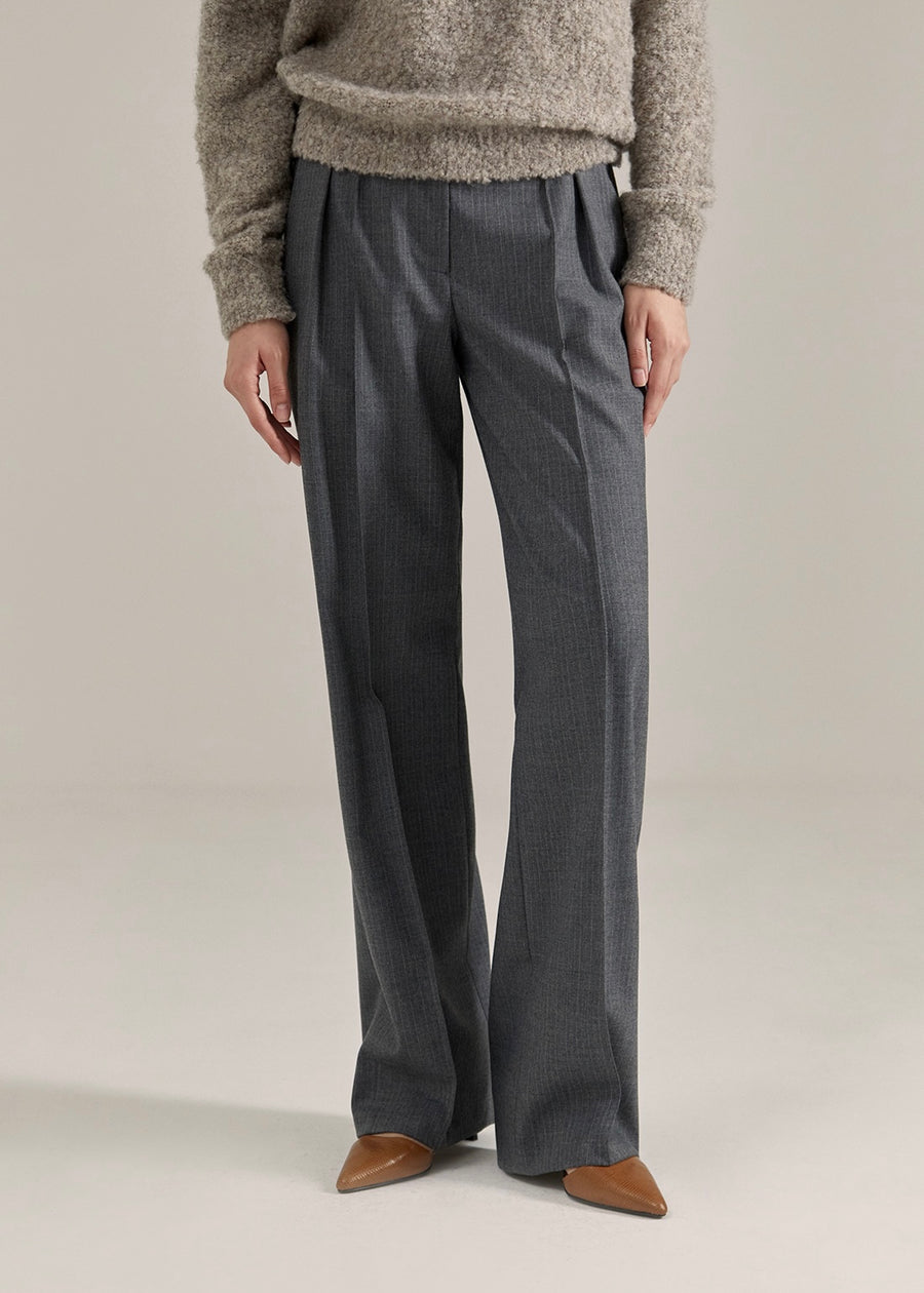 ELBORN | Beki Low-Rise Trousers (Gray Stripe)