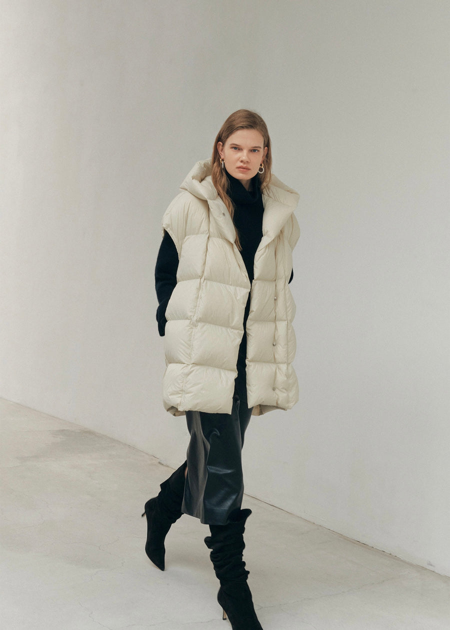 ELBORN | Noémie Down Hooded Vest (Cream)