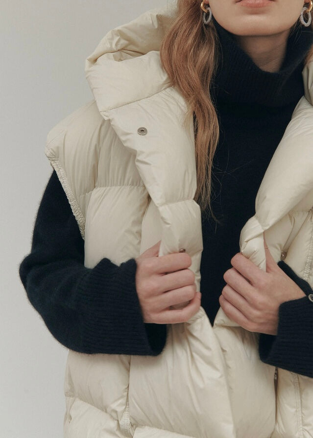 ELBORN | Noémie Down Hooded Vest (Cream)