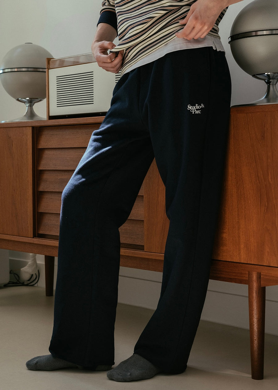 STUDIO & PARC | Straight Sweat Pants Navy