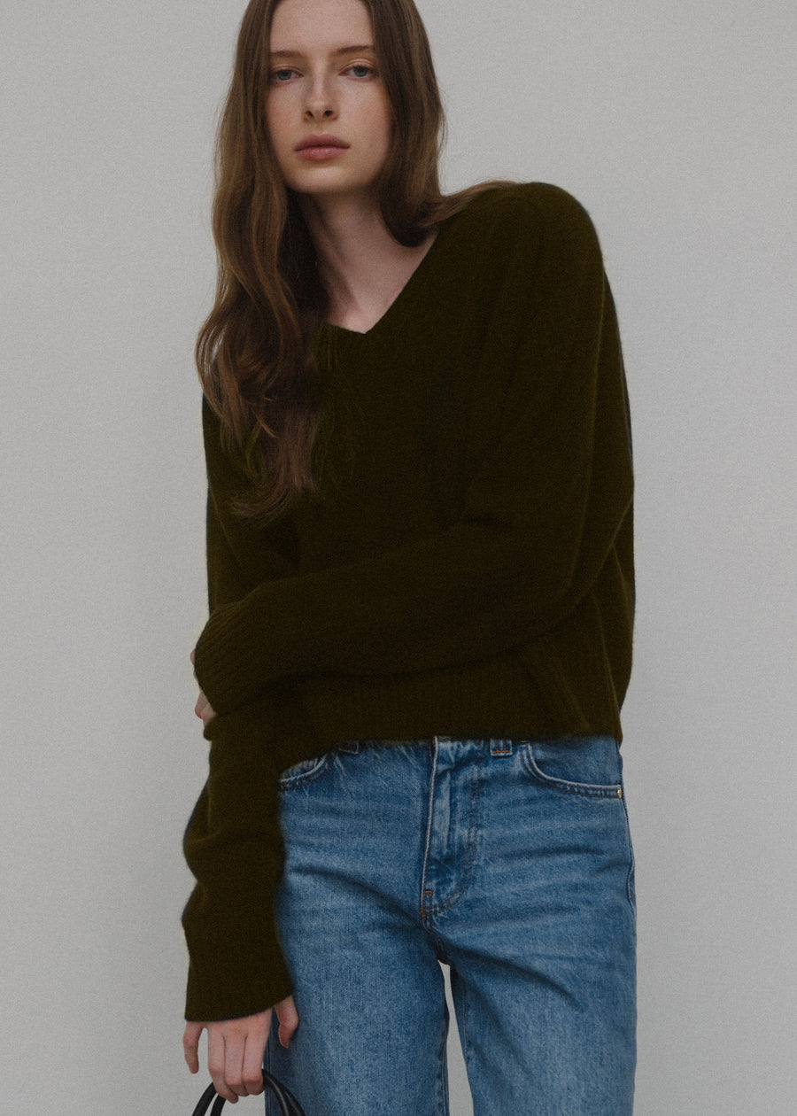 ELBORN | Melrose V-neck Cashmere Knit Top (Brown)