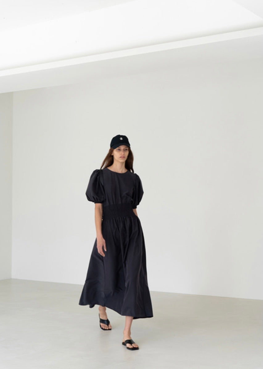 Tencel smocked midi dress (Anthracite)