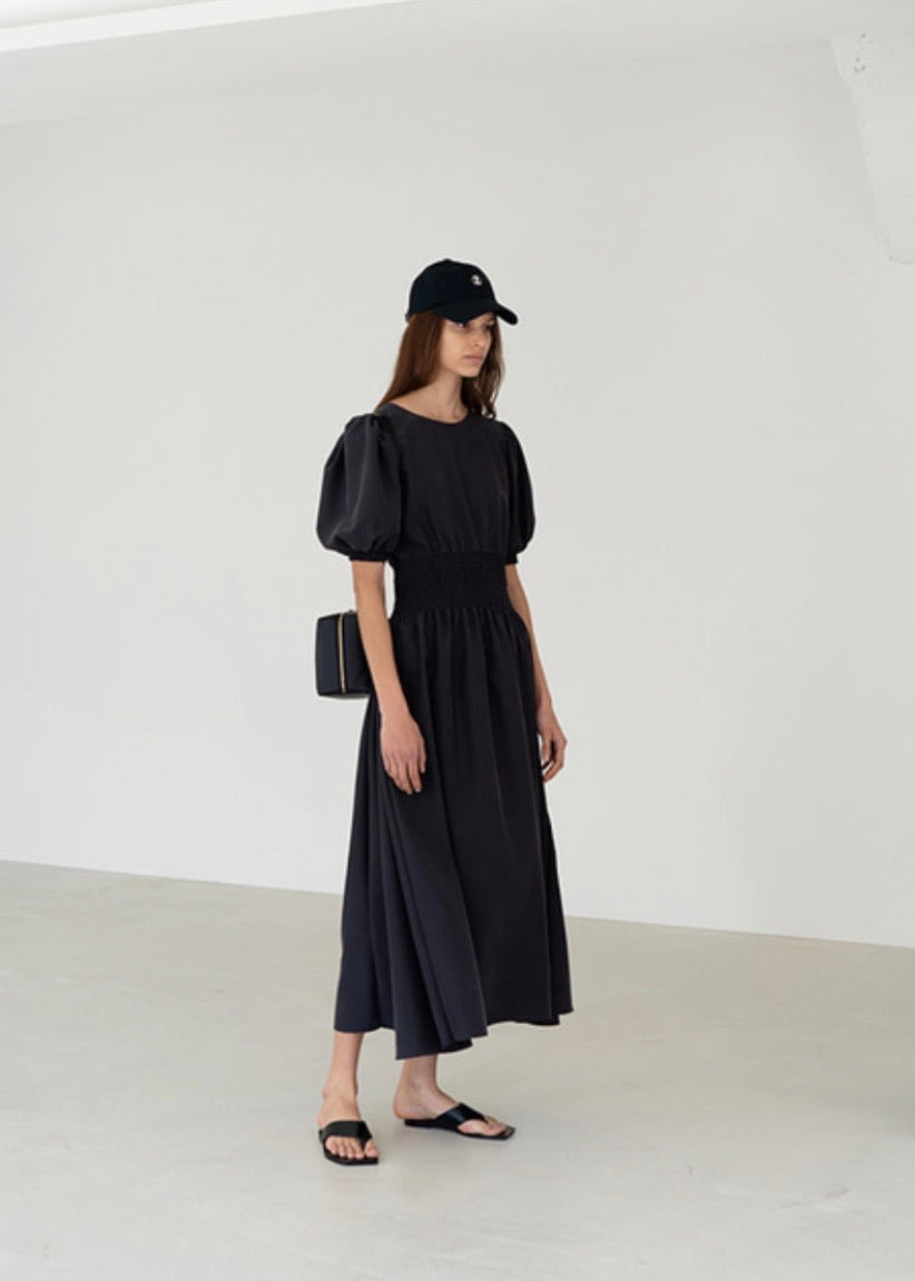 Tencel smocked midi dress (Anthracite)