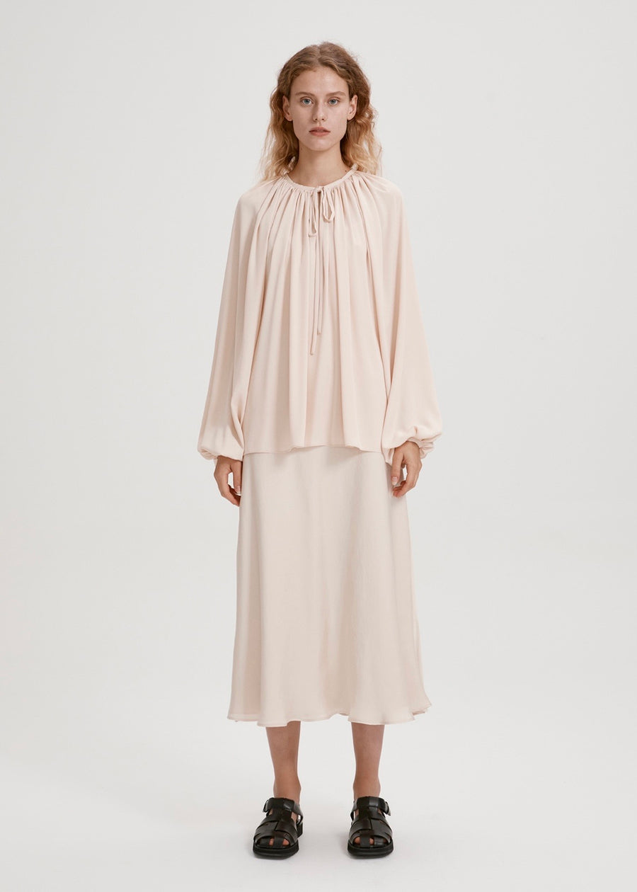 LAYERED PLEATED DRESS (NUDE) | RECTO.