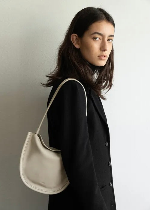 Flat hobo shoulder bag (Beige)