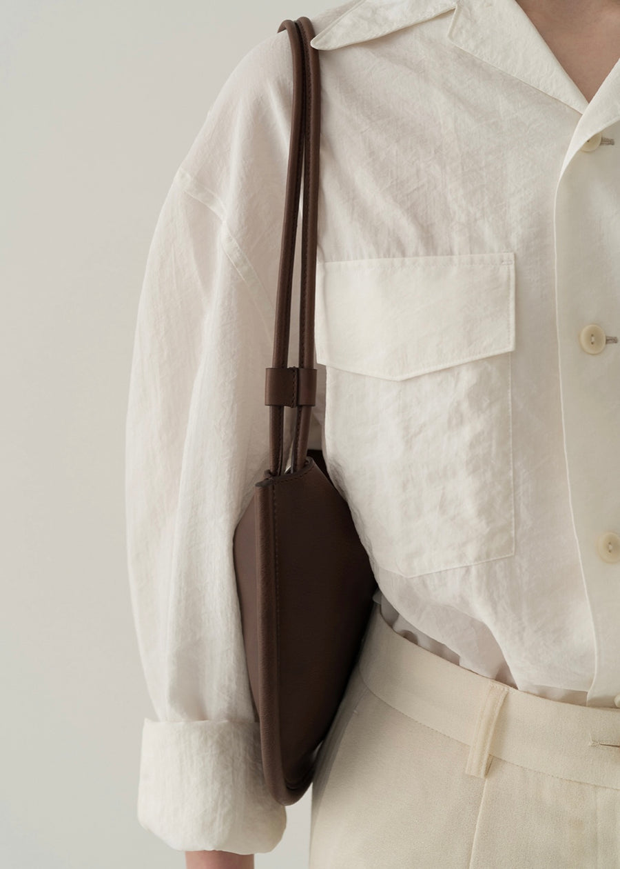 Flat hobo shoulder bag (Off white) – YEAR END