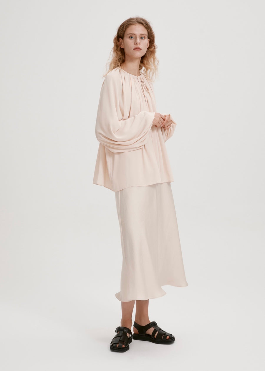 LAYERED PLEATED DRESS (NUDE) | RECTO.